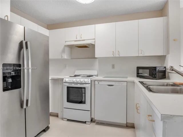 4691 NW 9th St # 202, Miami FL 33126