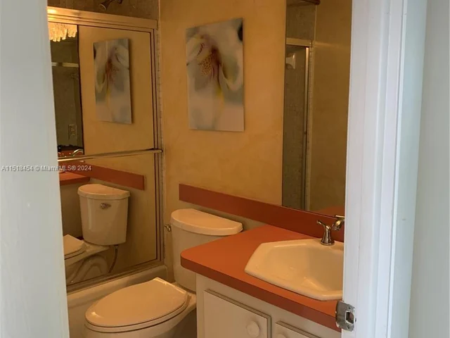 1400 Saint Charles # 820, Pembroke Pines FL 33026