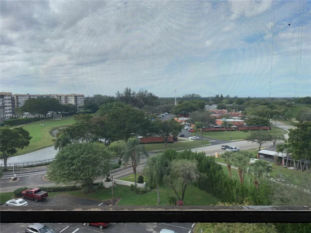 1400 Saint Charles # 820, Pembroke Pines FL 33026