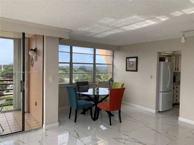1400 Saint Charles # 820, Pembroke Pines FL 33026