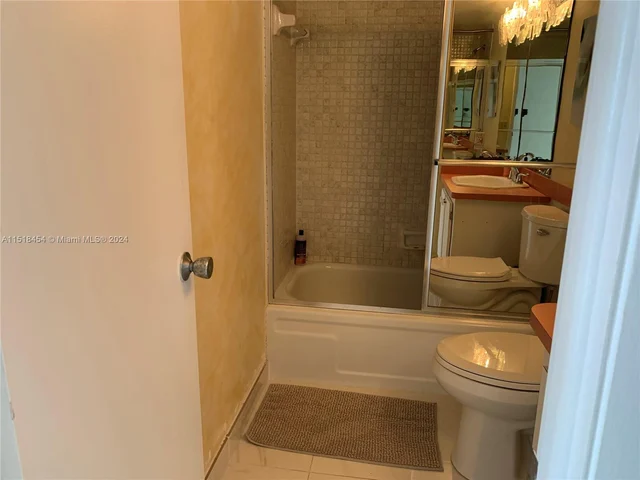 1400 Saint Charles # 820, Pembroke Pines FL 33026