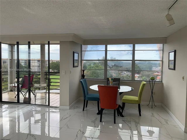 1400 Saint Charles # 820, Pembroke Pines FL 33026