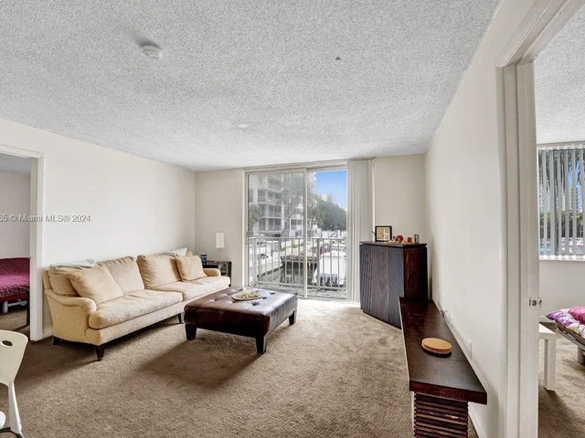 1720 NW N River Dr # 210, Miami FL 33125