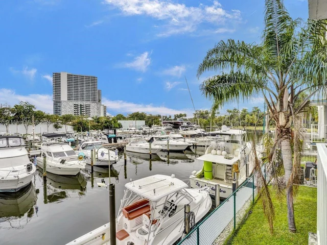 1720 NW N River Dr # 210, Miami FL 33125