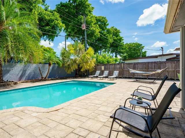 3421 SW 13th Ct, Fort Lauderdale FL 33312