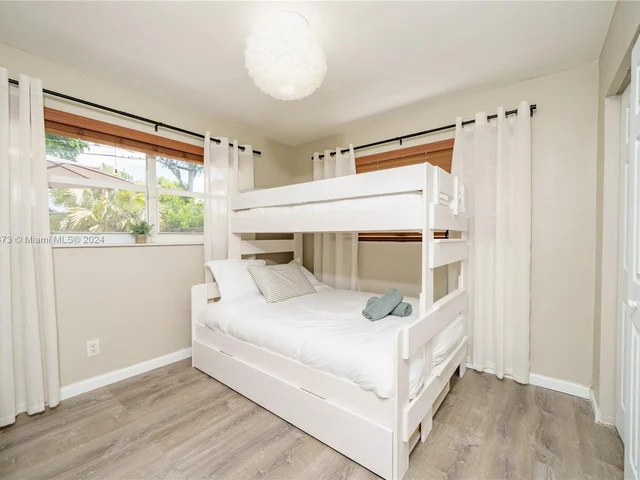 3421 SW 13th Ct, Fort Lauderdale FL 33312