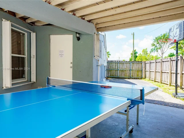 3421 SW 13th Ct, Fort Lauderdale FL 33312