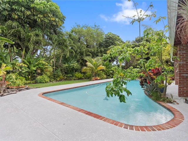 10337 SW 118th St, Miami FL 33176