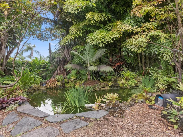 10337 SW 118th St, Miami FL 33176