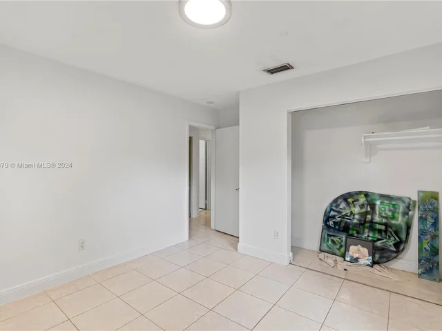 10337 SW 118th St, Miami FL 33176