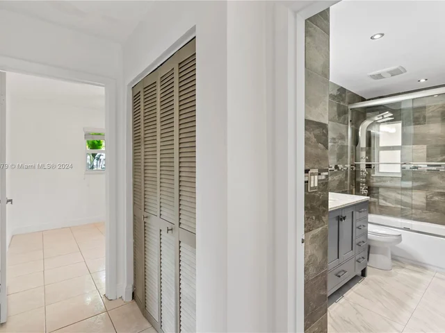 10337 SW 118th St, Miami FL 33176