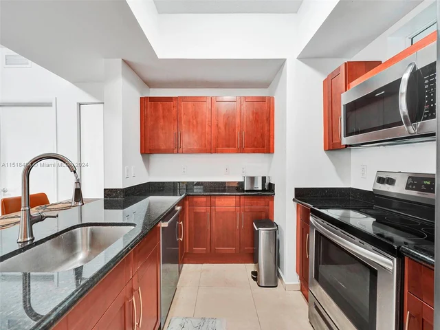 7270 SW 88th St # B407, Miami FL 33156