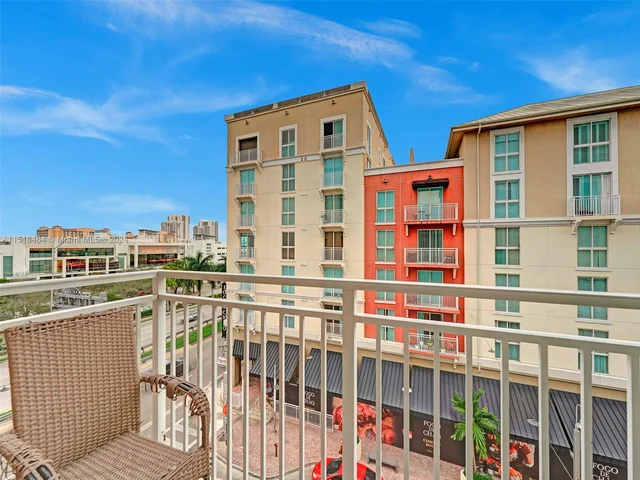 7270 SW 88th St # B407, Miami FL 33156