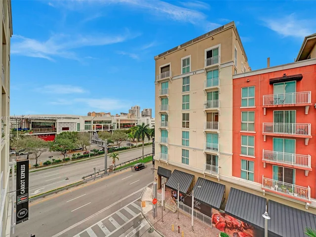 7270 SW 88th St # B407, Miami FL 33156