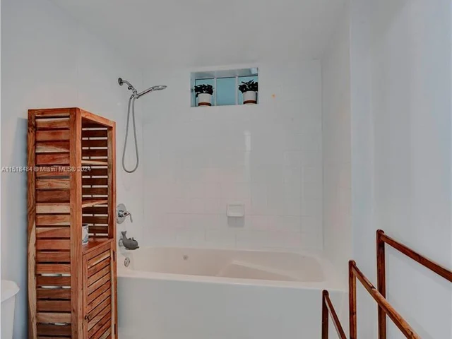 7270 SW 88th St # B407, Miami FL 33156