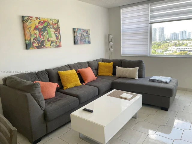 3180 S Ocean Dr # 1021, Hallandale Beach FL 33009