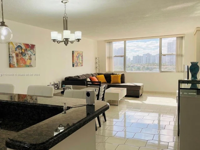 3180 S Ocean Dr # 1021, Hallandale Beach FL 33009