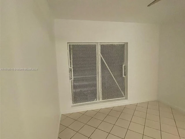 1600 NE 114th St # 302, Miami FL 33181