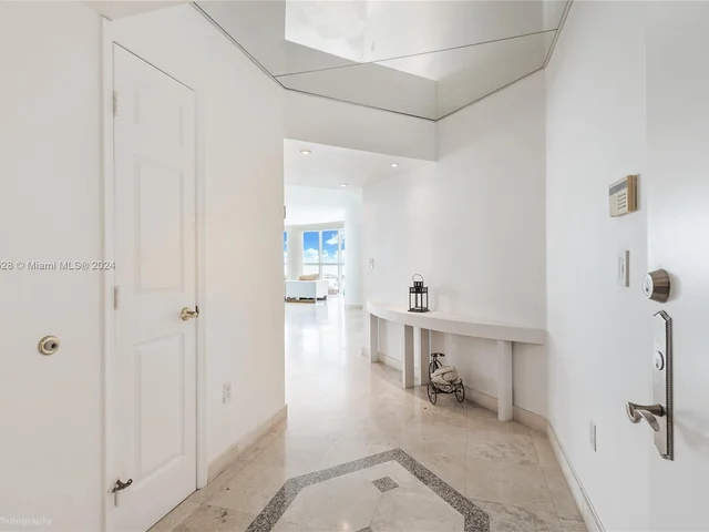 6301 Collins Ave # 2405, Miami Beach FL 33141