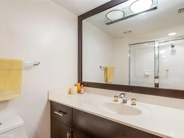 6301 Collins Ave # 2405, Miami Beach FL 33141