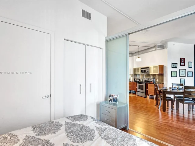 10 SW South River Dr # 1107, Miami FL 33130