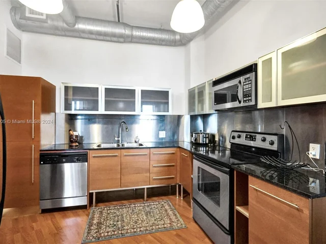 10 SW South River Dr # 1107, Miami FL 33130