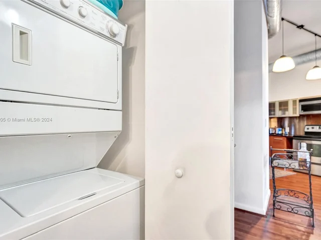 10 SW South River Dr # 1107, Miami FL 33130