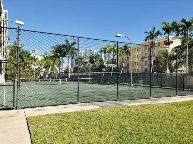 10 SW South River Dr # 1107, Miami FL 33130