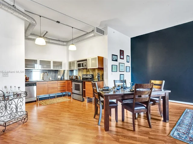 10 SW South River Dr # 1107, Miami FL 33130