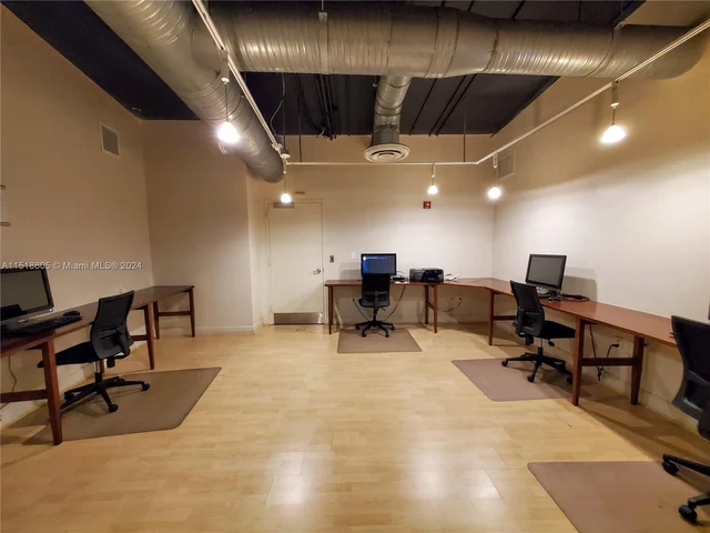 10 SW South River Dr # 1107, Miami FL 33130