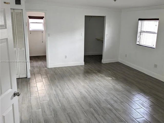 11510 SW 34th Ln, Miami FL 33165