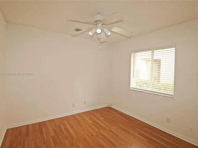 1169 Alexander Bnd, Weston FL 33327