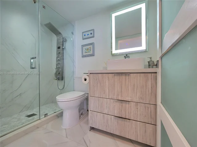 2030 S Ocean Dr # 1519, Hallandale Beach FL 33009