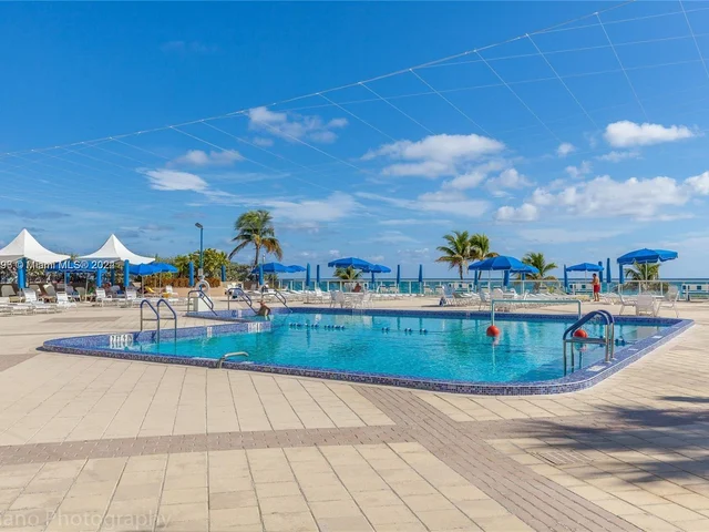 2030 S Ocean Dr # 1519, Hallandale Beach FL 33009