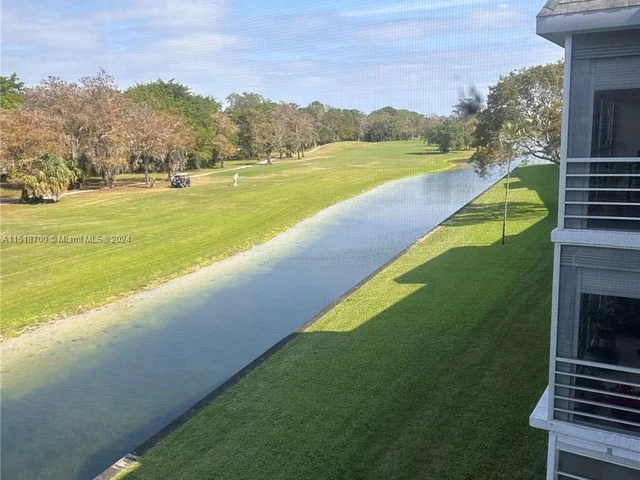 8105 NW 61st St # A301, Tamarac FL 33321