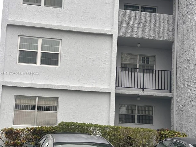 8105 NW 61st St # A301, Tamarac FL 33321