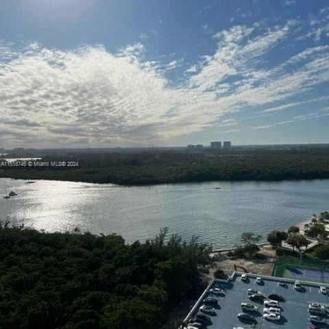 100 Bayview Dr # 21, Sunny Isles Beach FL 33160