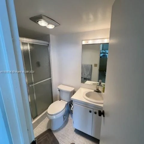 100 Bayview Dr # 21, Sunny Isles Beach FL 33160