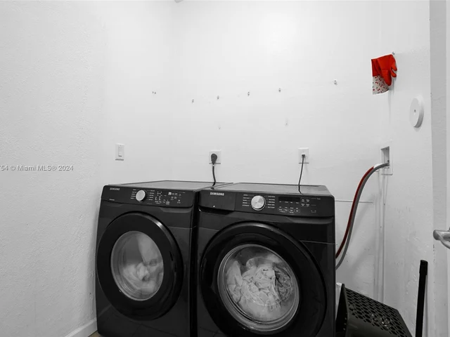 4173 NE 20th St, Homestead FL 33033