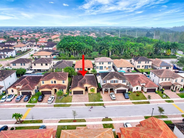 4173 NE 20th St, Homestead FL 33033