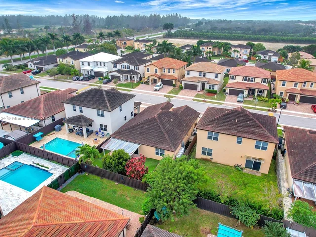 4173 NE 20th St, Homestead FL 33033