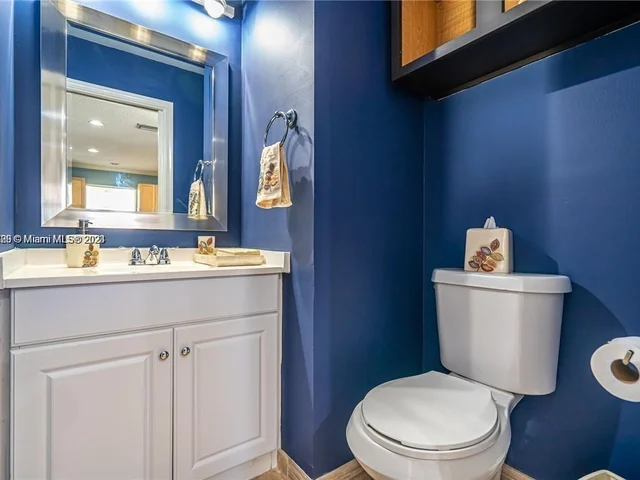 3601 S Ocean Blvd # 406, South Palm Beach FL 33480