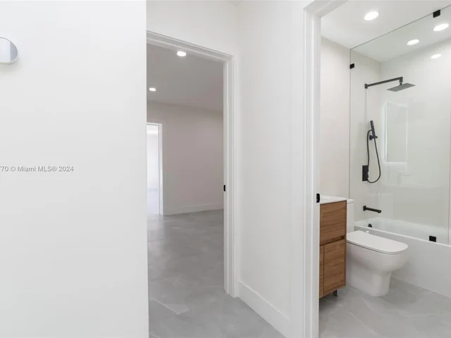 1900 SW 18th Ave, Miami FL 33145