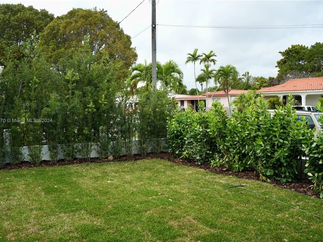 1900 SW 18th Ave, Miami FL 33145