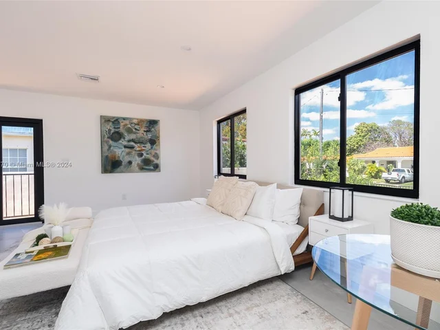 1900 SW 18th Ave, Miami FL 33145