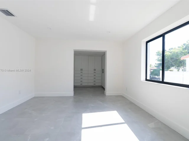 1900 SW 18th Ave, Miami FL 33145