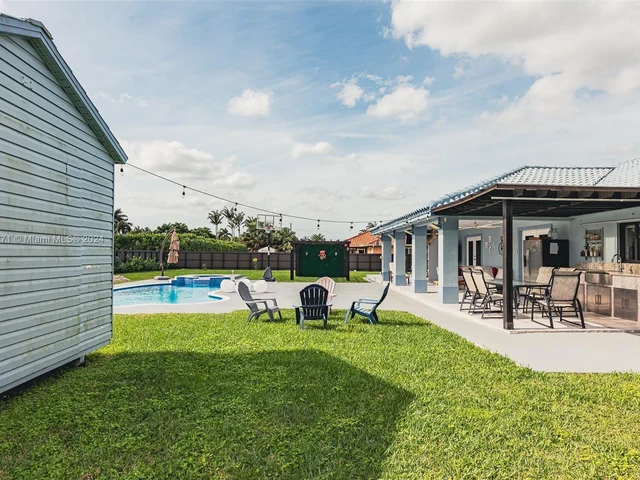 20230 SW 320th St, Homestead FL 33030