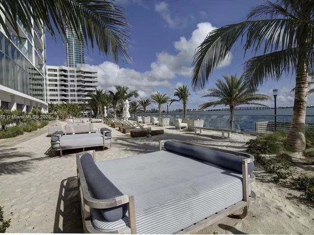 2900 NE 7th Ave # 5002, Miami FL 33137