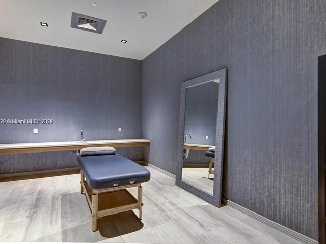 2900 NE 7th Ave # 5002, Miami FL 33137