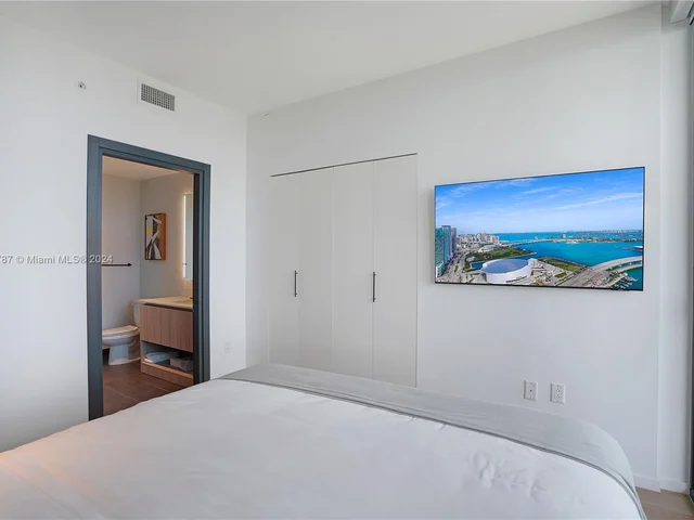 398 NE 5th St # 4610, Miami FL 33132